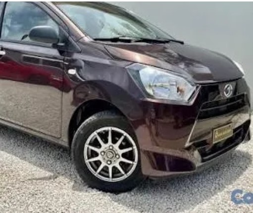 Daihatsu Mira 2018 en renta en República Dominicana